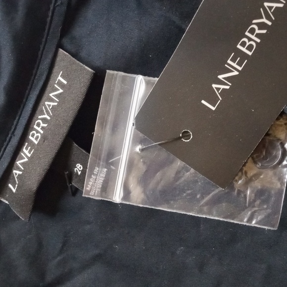 Lane Bryant sleeveless button down top NWT - Picture 2 of 8